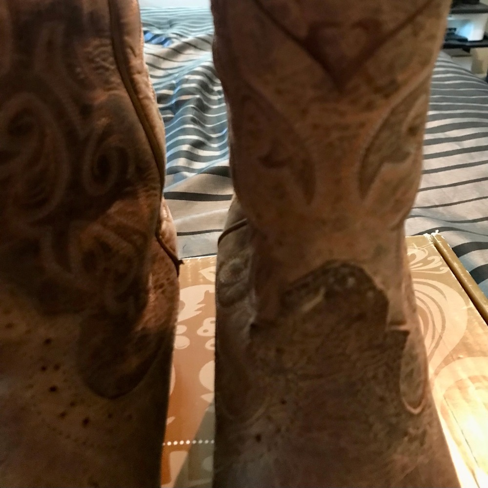 Woman’s Justin Boots Size 7.5